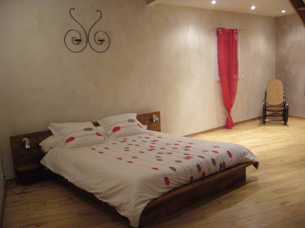 Bed and Breakfast Le Jardin Ombrage Saint-Paul-dʼIzeaux Exterior foto