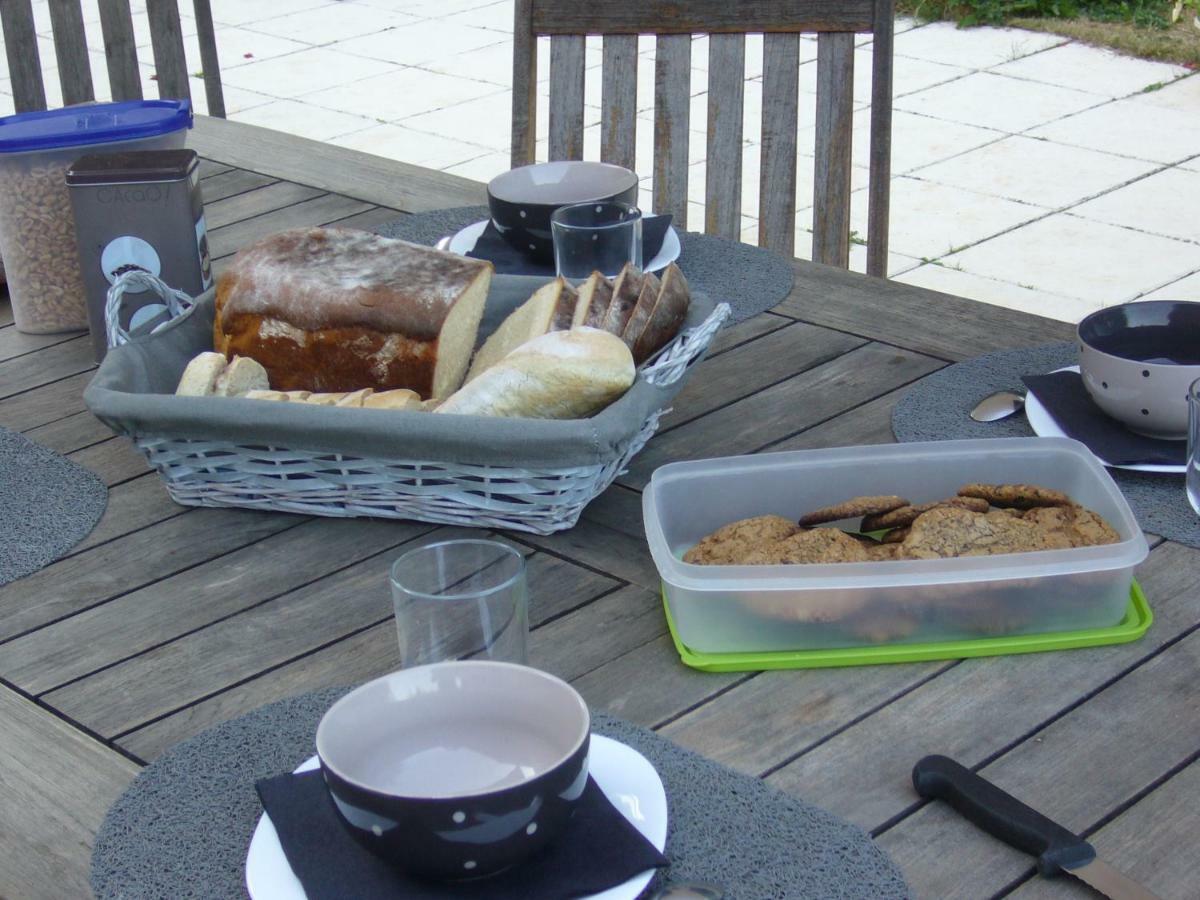 Bed and Breakfast Le Jardin Ombrage Saint-Paul-dʼIzeaux Exterior foto